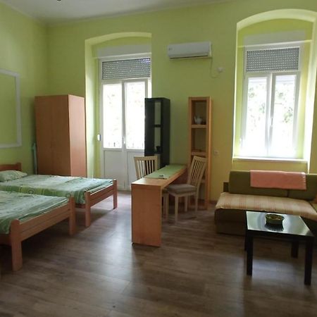 Apartment Kiki Нови-Сад Экстерьер фото