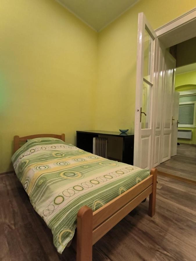 Apartment Kiki Нови-Сад Экстерьер фото